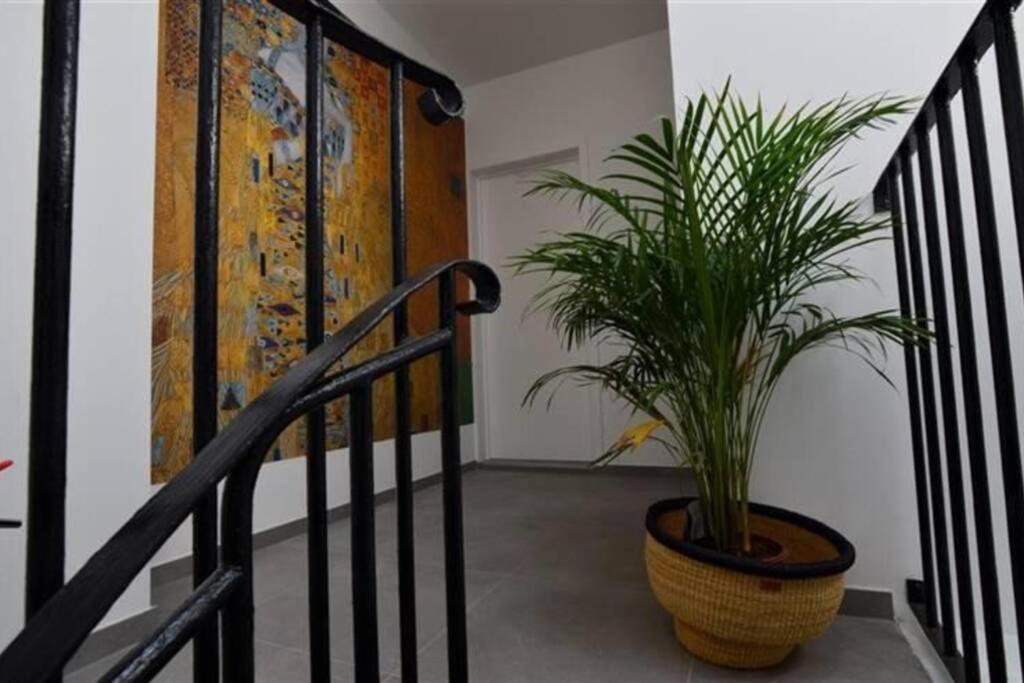 The Penthouse, Oasis Of Light And Inspiration Apartment แอนต์เวิร์ป ภายนอก รูปภาพ